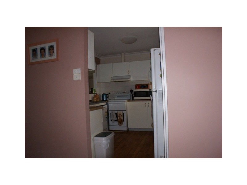 16 Dodd Street, Dongara WA 6525