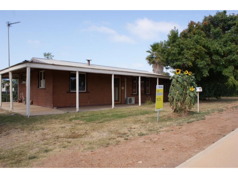 1 Pickering Dr, Dongara WA 6525