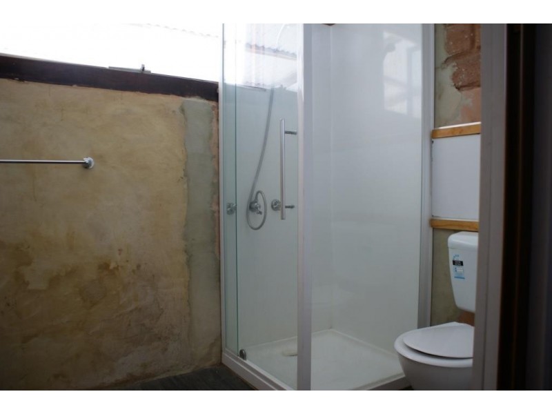 1 Pickering Dr, Dongara WA 6525