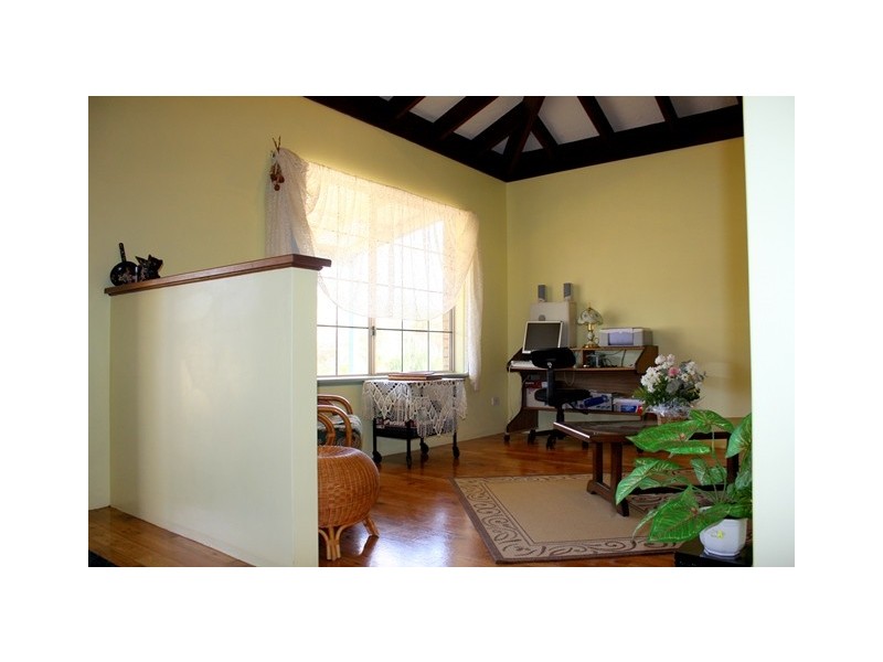 92 Tulloch Drive, Dongara WA 6525