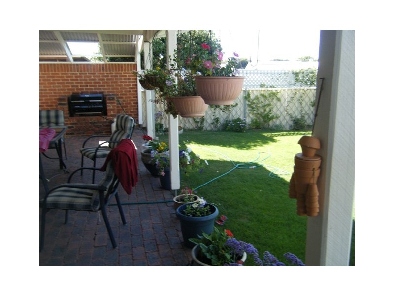 20 Downes Way, Port Denison WA 6525