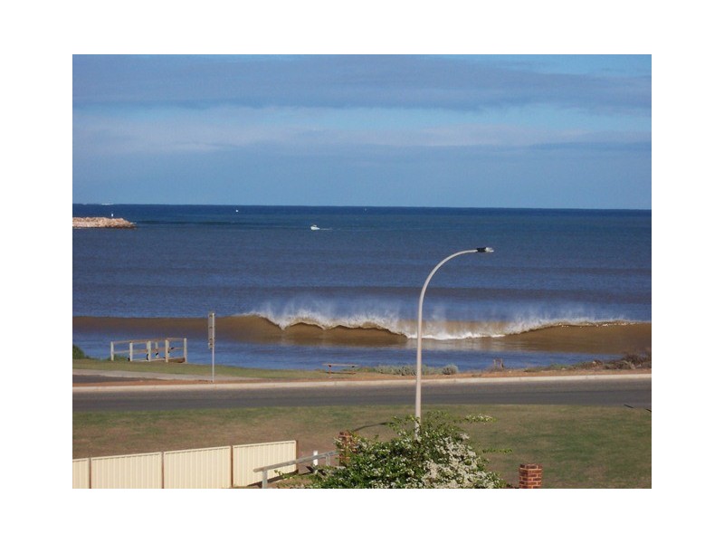 8 Marina Heights, Port Denison WA 6525