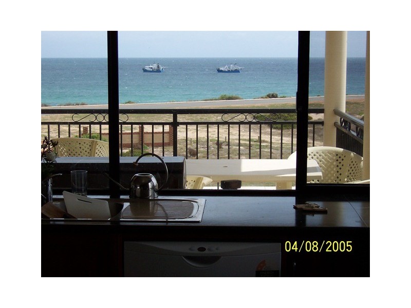 8 Marina Heights, Port Denison WA 6525