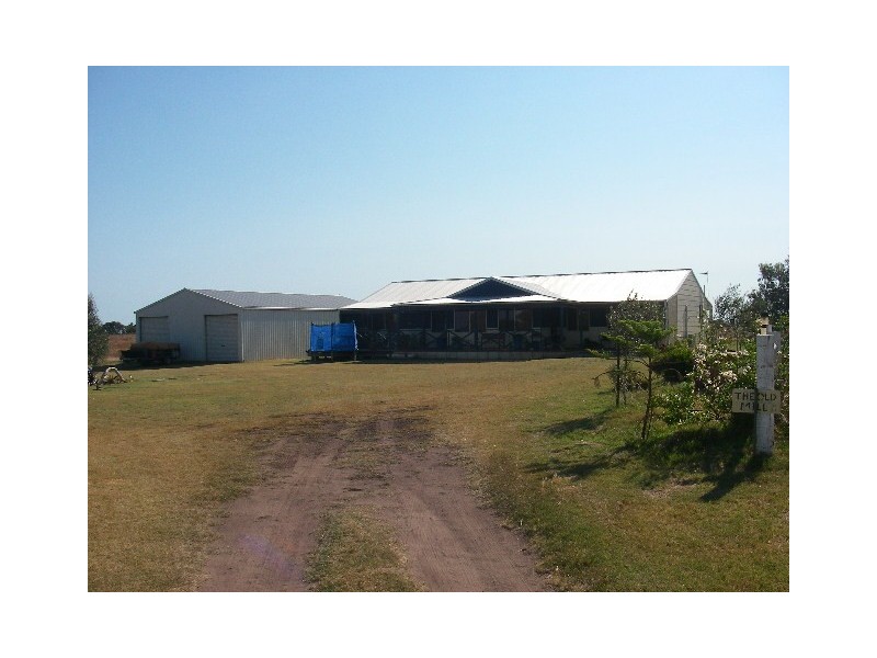 219 Pettit Road, Dongara WA 6525