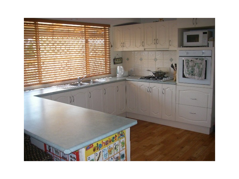 219 Pettit Road, Dongara WA 6525