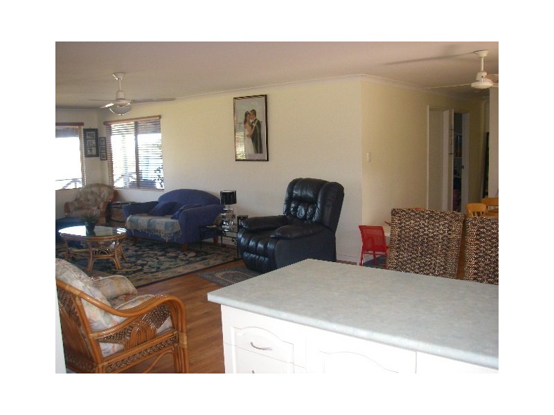 219 Pettit Road, Dongara WA 6525