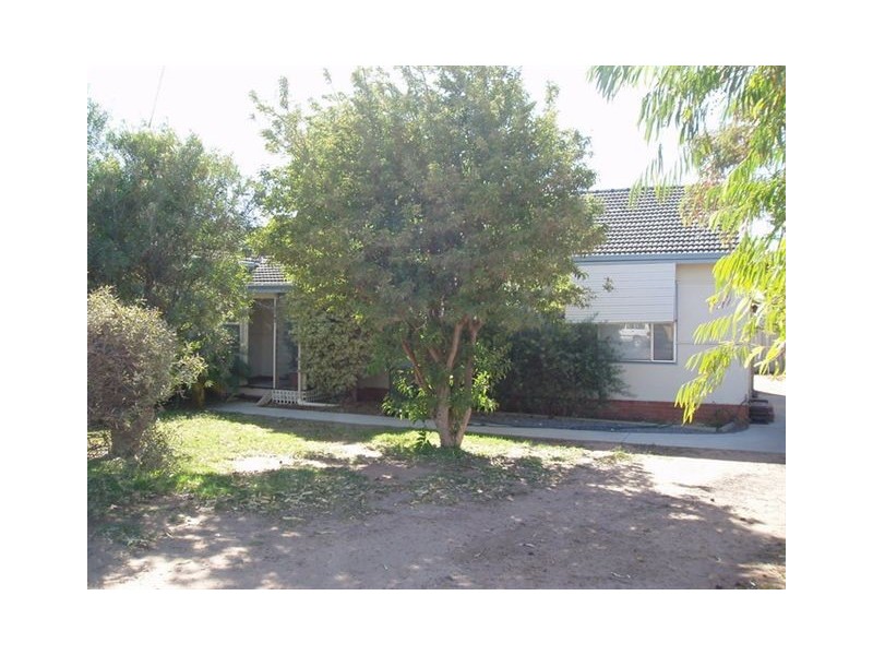 32 Dodd Street, Dongara WA 6525