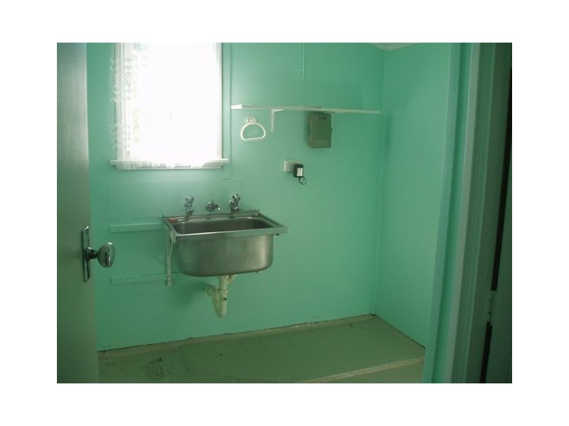 32 Dodd Street, Dongara WA 6525