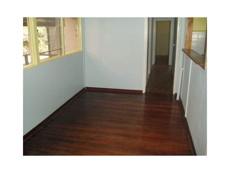 32 Dodd Street, Dongara WA 6525