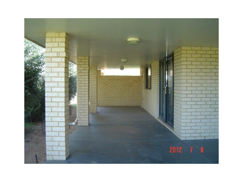 3 Sloper Vale, Dongara WA 6525