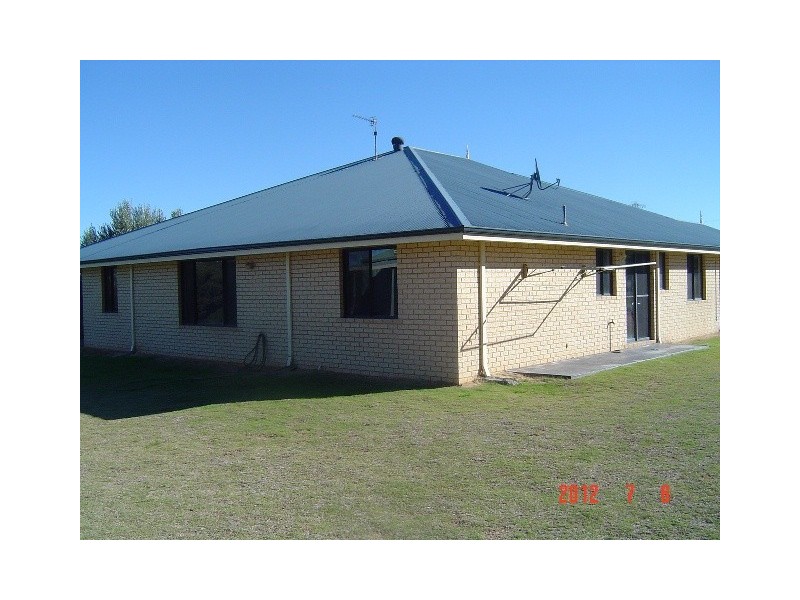 3 Sloper Vale, Dongara WA 6525