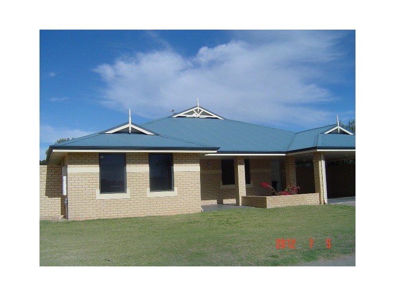 3 Sloper Vale, Dongara WA 6525