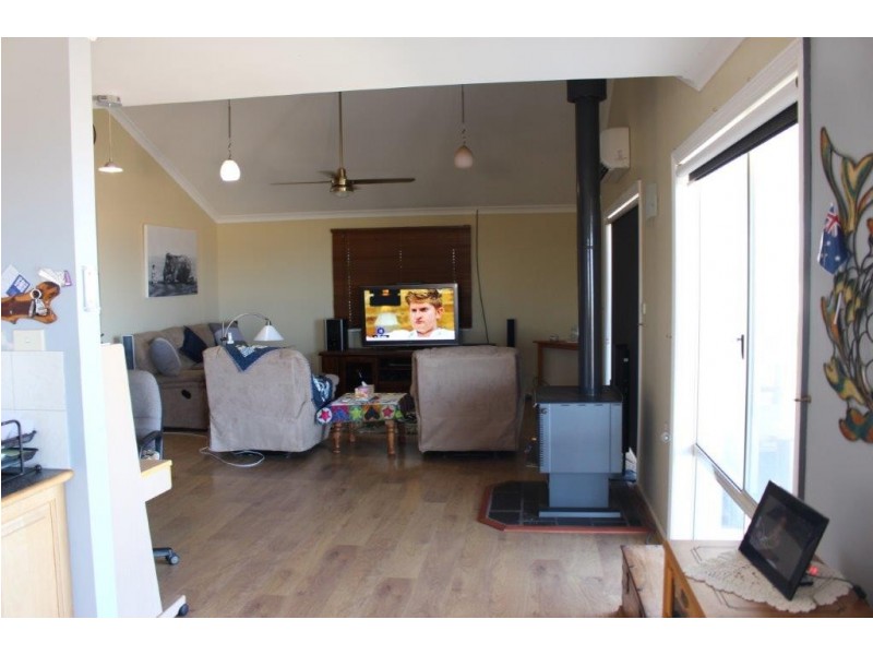 22 Turton Heights, Dongara WA 6525