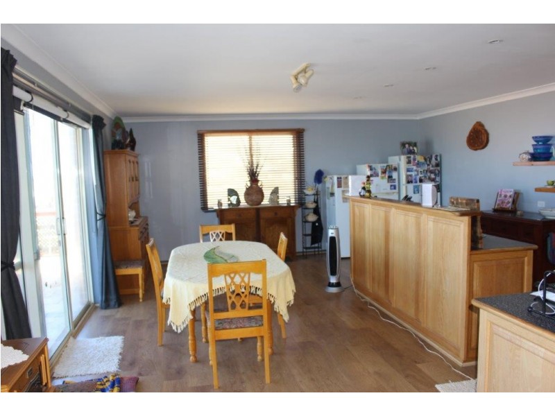 22 Turton Heights, Dongara WA 6525