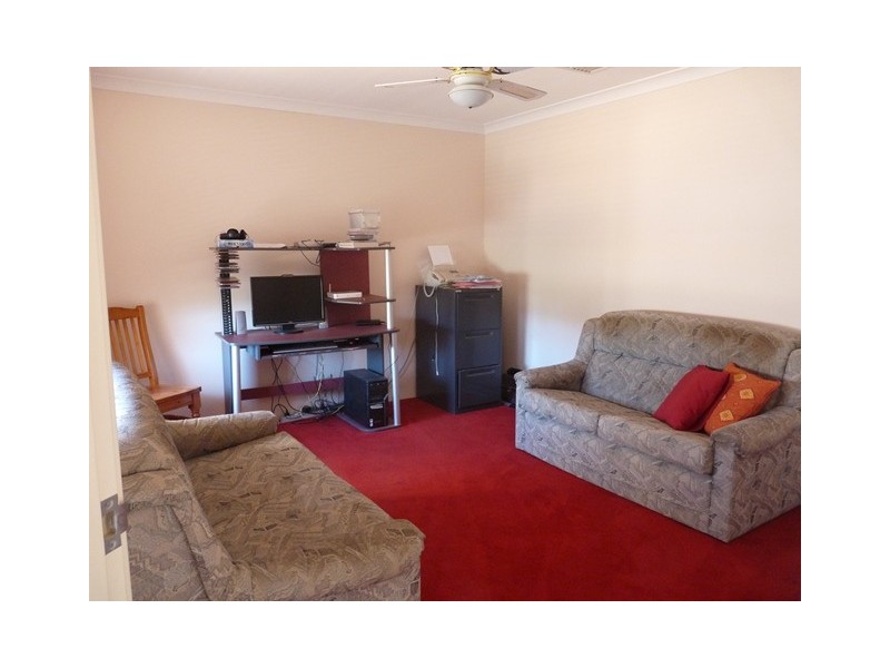 15 Mitchell Heights, Dongara WA 6525