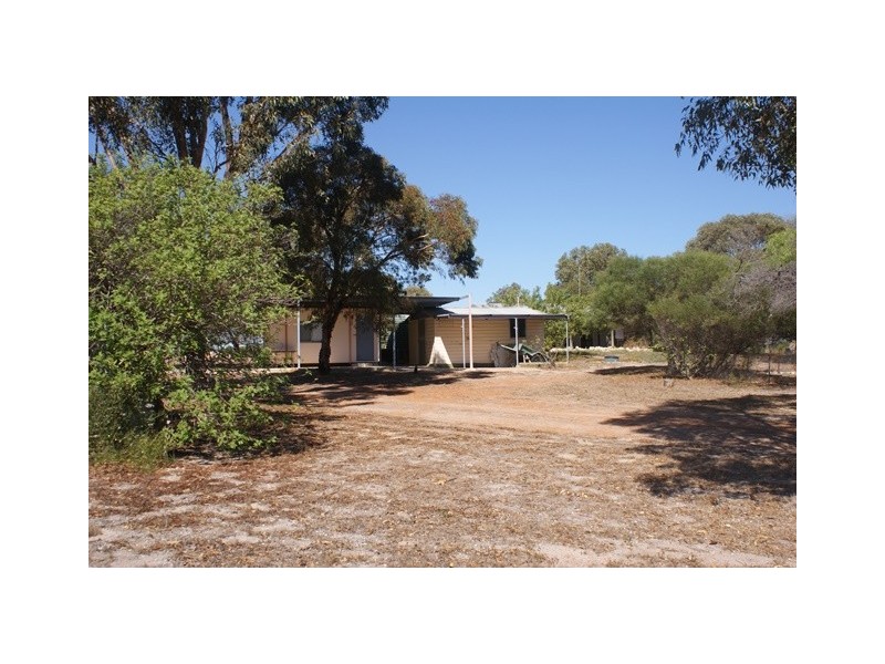 180 Acacia Road, Yardarino WA 6525