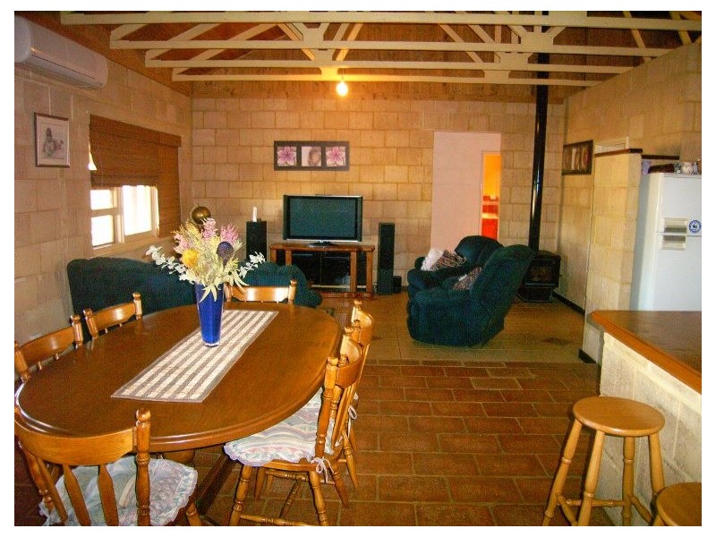 50-54 Vincent Street, Dongara WA 6525