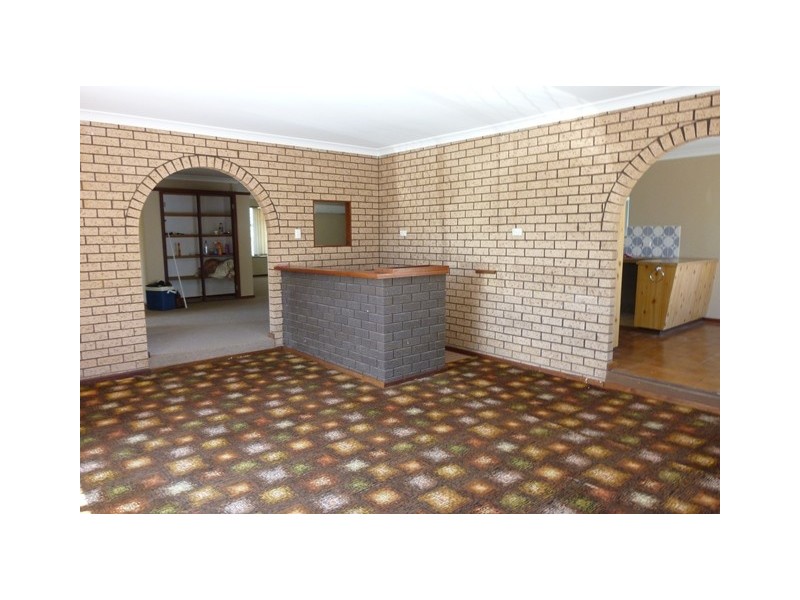 12 Dodd Street, Dongara WA 6525