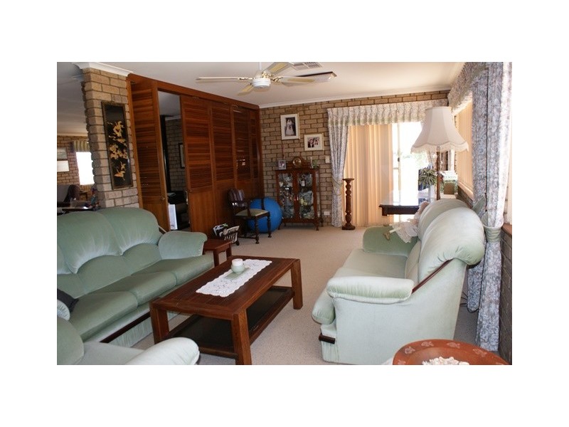 42 HAMPTON STREET, Port Denison WA 6525