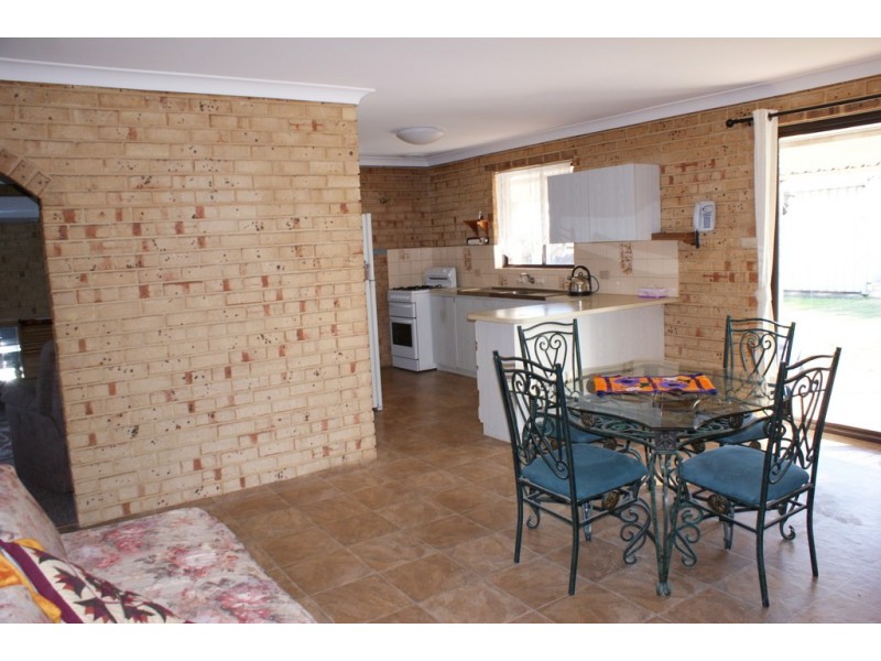 10 Canny Place, Port Denison WA 6525