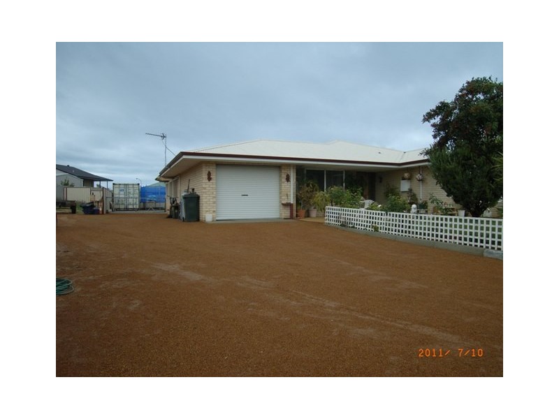 75 Deepwater Drive, Port Denison WA 6525