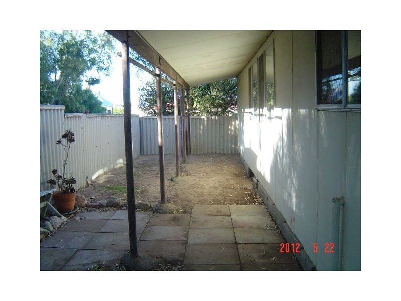 8A Criddle Street, Dongara WA 6525