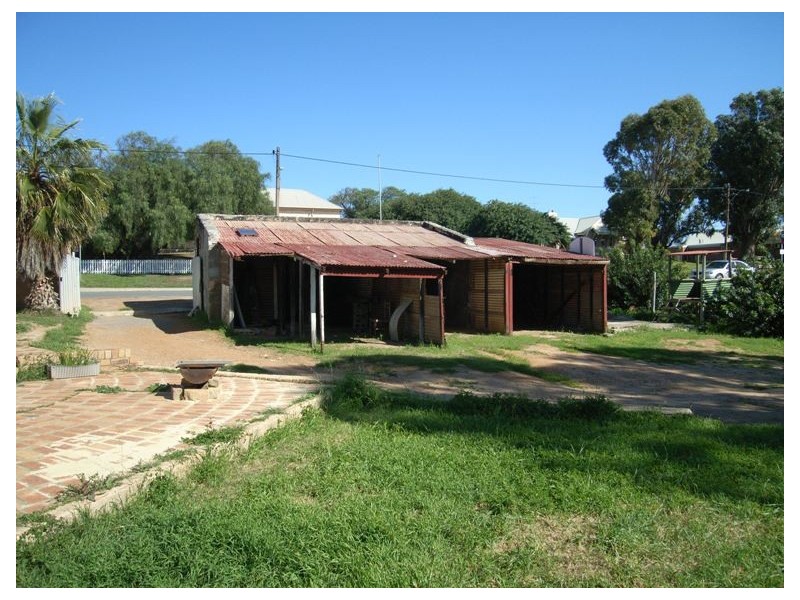 2 Waldeck, Dongara WA 6525