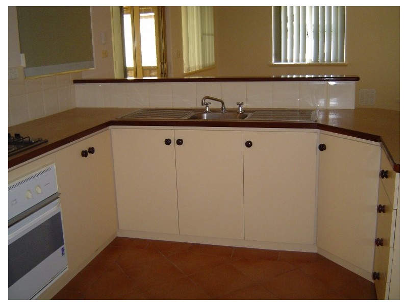 5 Mitchell Heights, Dongara WA 6525