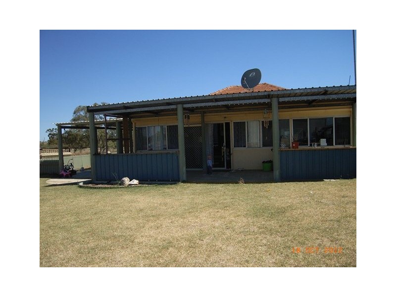 4 Fripp Street, Irwin WA 6525