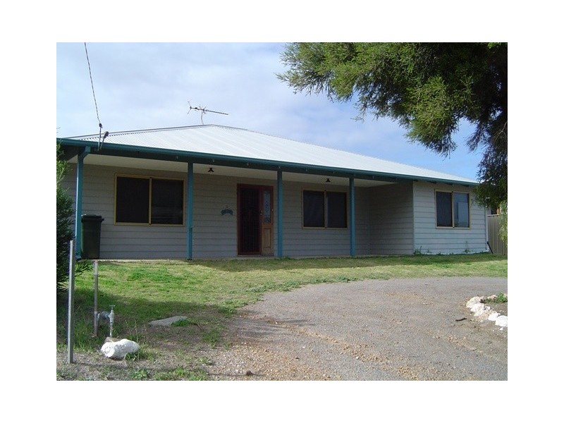 3 Reeve Tce, Port Denison WA 6525