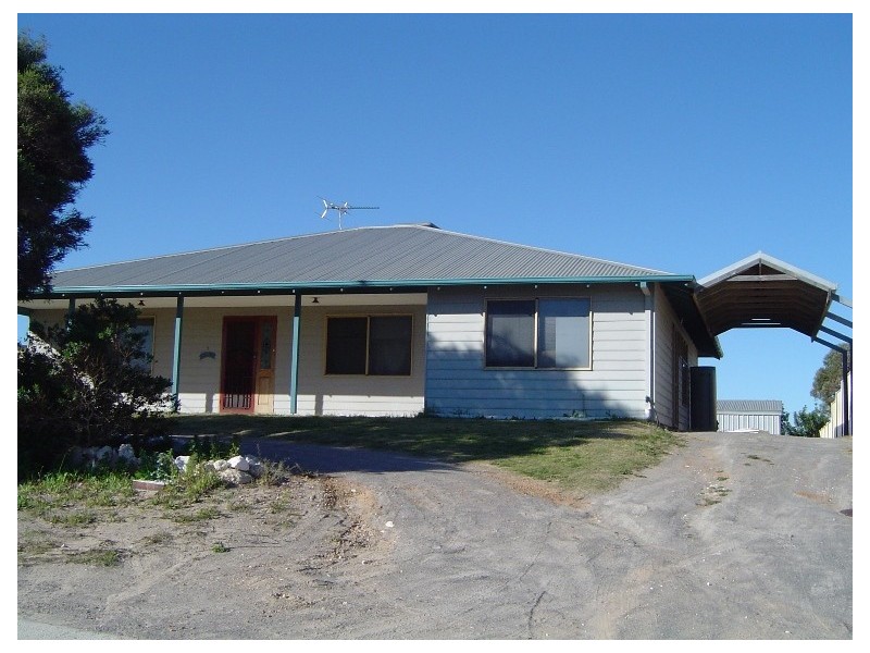 3 Reeve Tce, Port Denison WA 6525