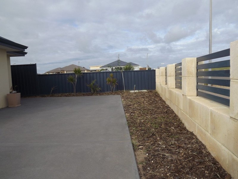 1 Gem Way, Dongara WA 6525