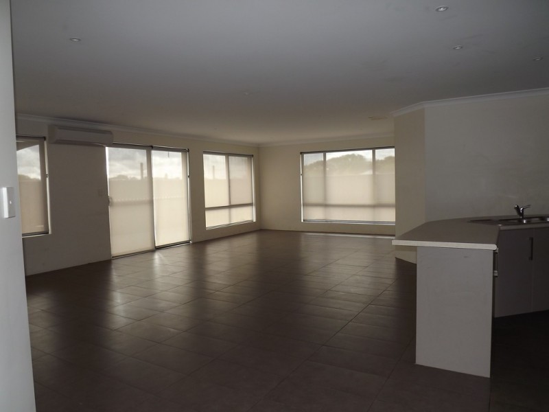 1 Gem Way, Dongara WA 6525