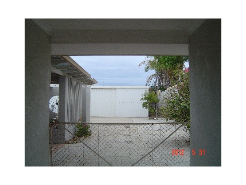 9 Bartlett Place, Port Denison WA 6525