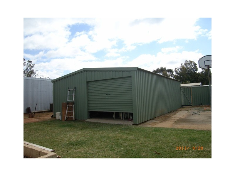 31 Slaughter Street, Three Springs WA 6519