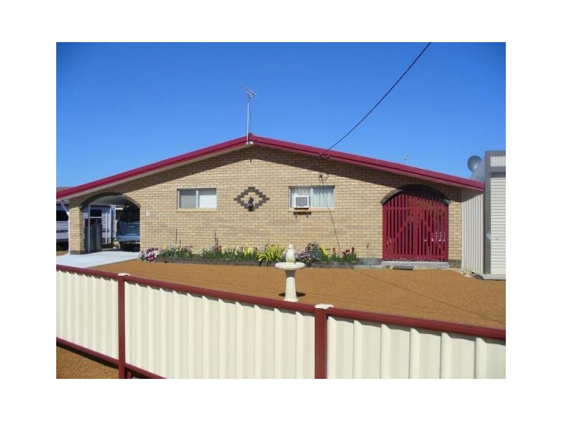 6 Healy St, Port Denison WA 6525