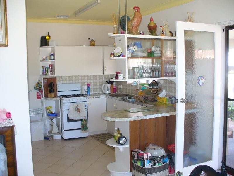 6 Healy St, Port Denison WA 6525