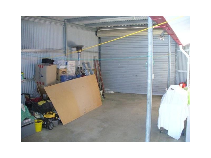 6 Healy St, Port Denison WA 6525