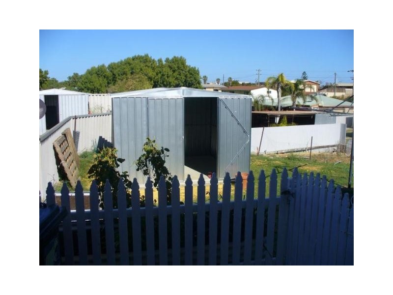 6 Healy St, Port Denison WA 6525