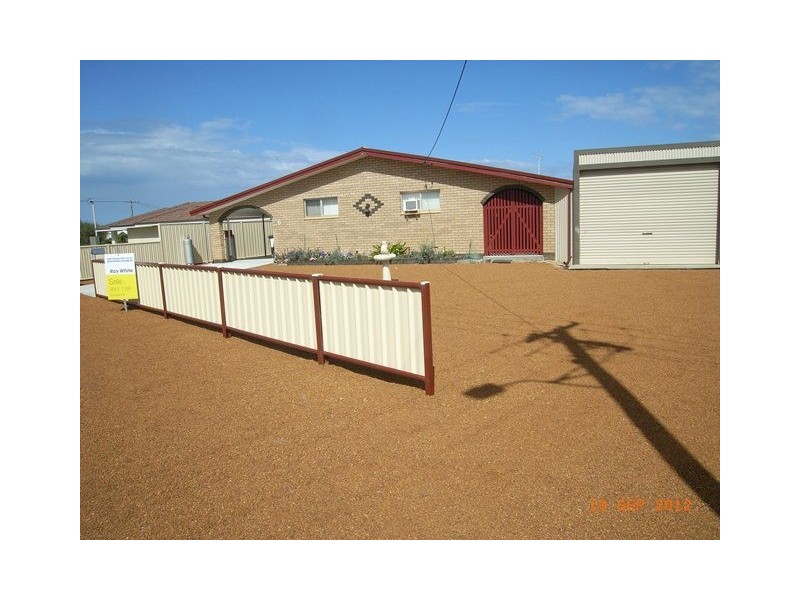 6 Healy St, Port Denison WA 6525