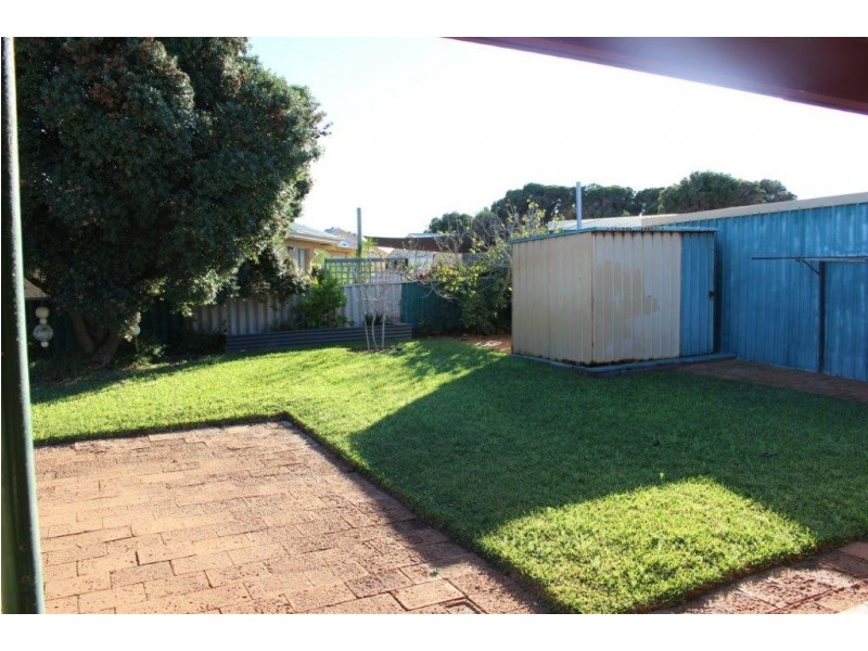 32 Ocean Drive, Port Denison WA 6525