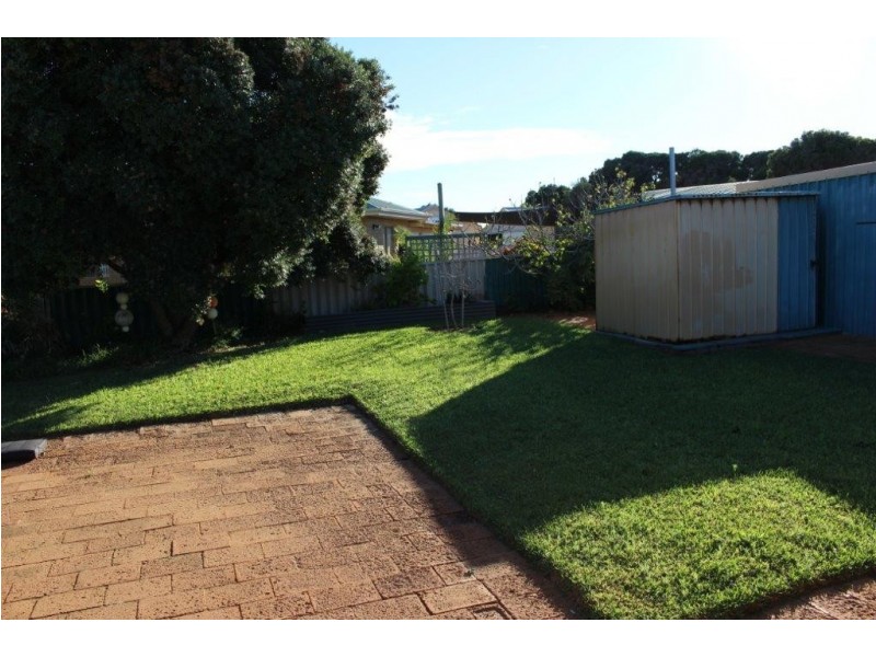 32 Ocean Drive, Port Denison WA 6525