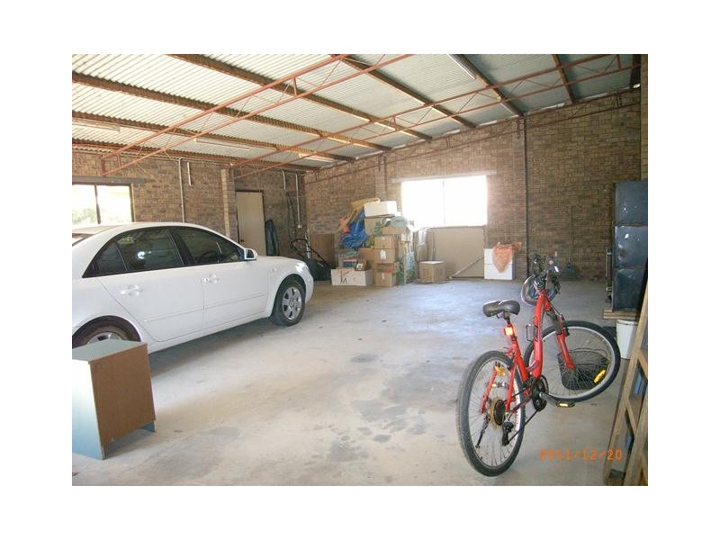 22 Tulloch Drive, Dongara WA 6525