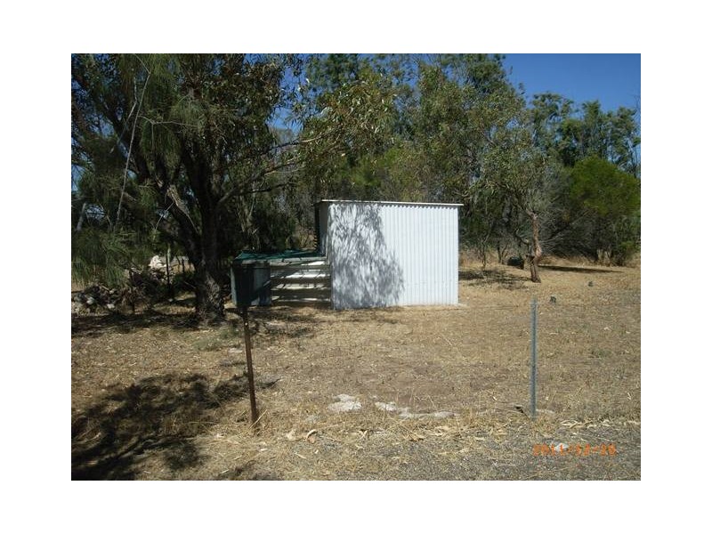 22 Tulloch Drive, Dongara WA 6525