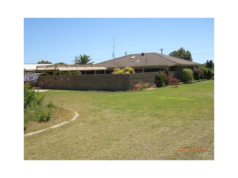 22 Tulloch Drive, Dongara WA 6525