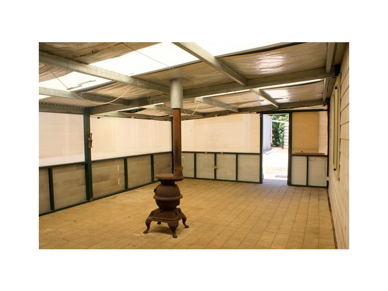 23 Church St, Dongara WA 6525