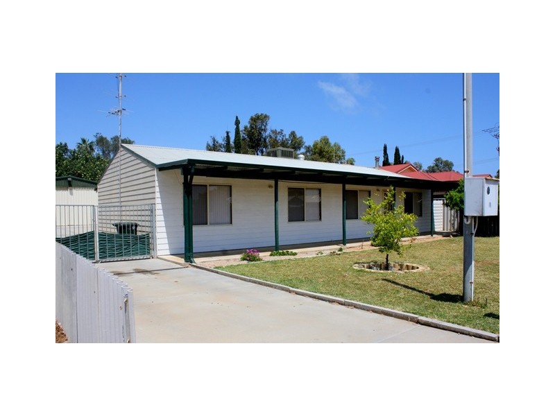23 Church St, Dongara WA 6525