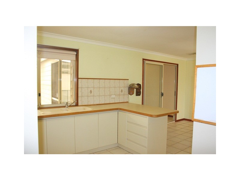 23 Church St, Dongara WA 6525