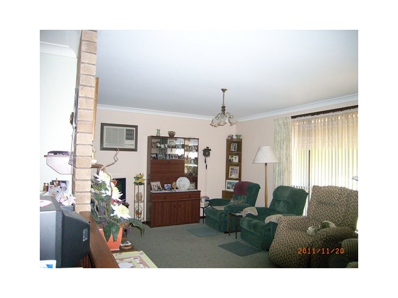 21 Waldeck St, Dongara WA 6525