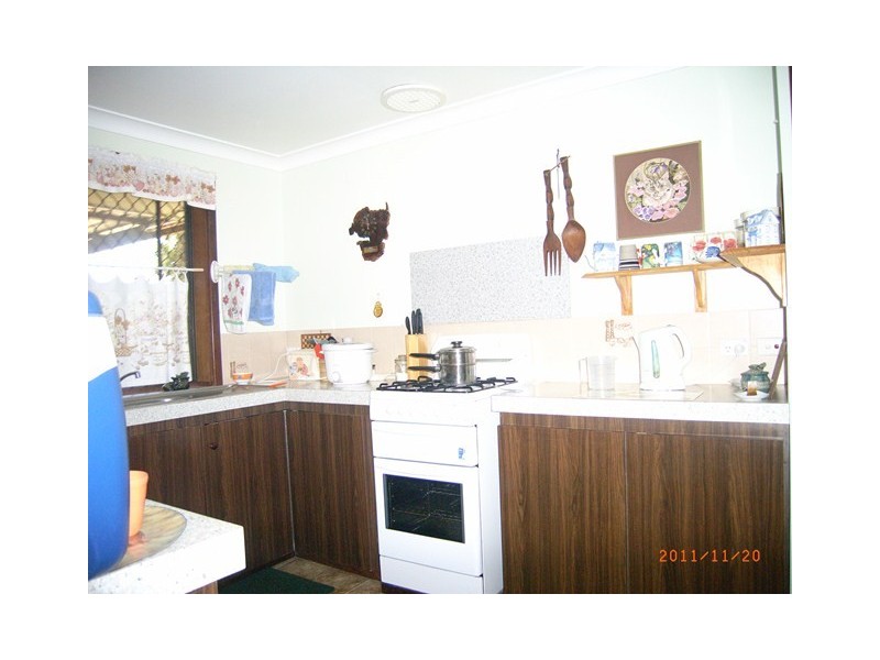 21 Waldeck St, Dongara WA 6525